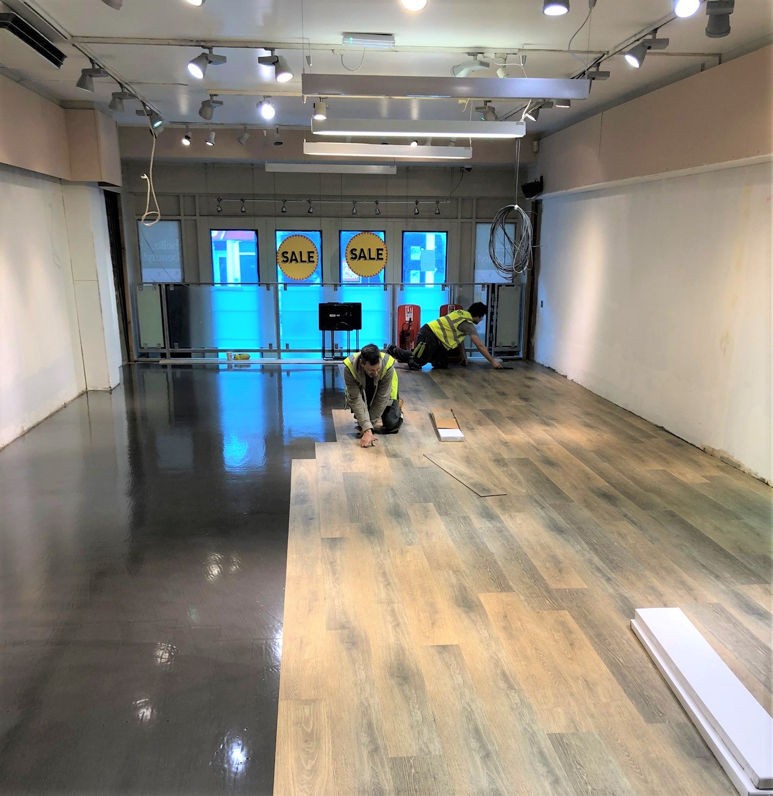 IOBAC Adhesive-free flooring Store refurbishment magnetic LVT